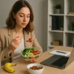 Alimentazione sana per chi lavora in ufficio: Strategie pratiche per evitare cali di energia